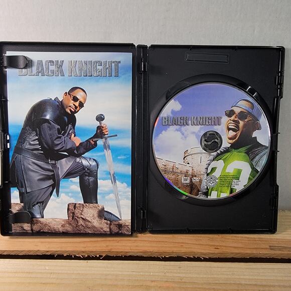 DVD Black Knight w/ Insert - Picture 2 of 4